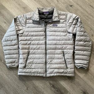 Patagonia Men’s Down Sweater Goosedown Puffer Jacket Size Large Gray Colorway